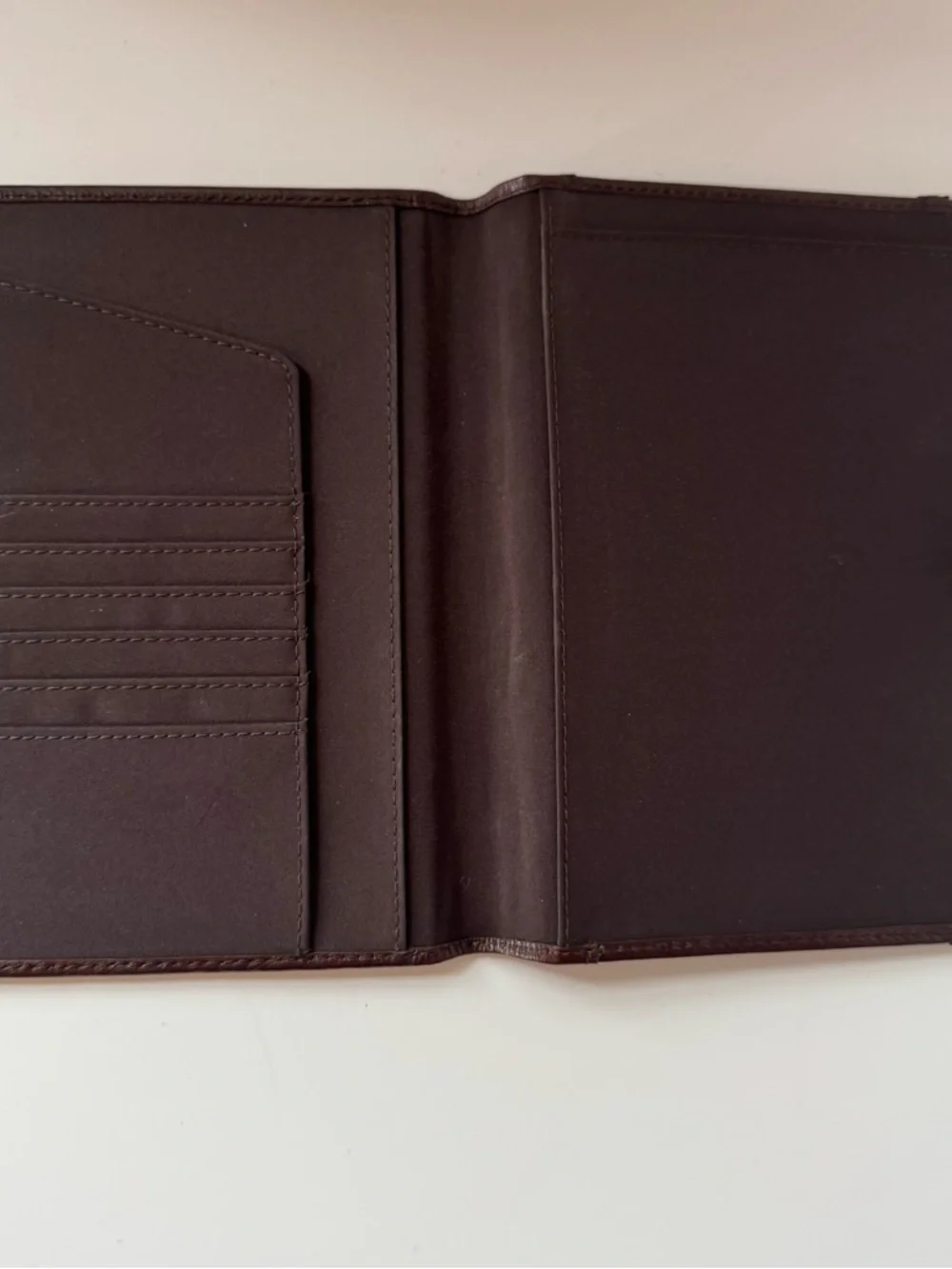 Wilsons Leather Dark Brown Folio Case 6.25” x 8.25” Quiet Luxury Writer Office